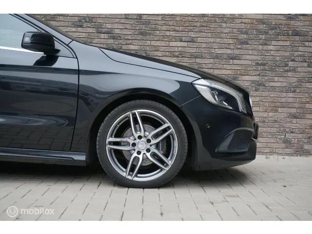 Mercedes-Benz A-Klasse 180 Prestige 2015 Benzine 18