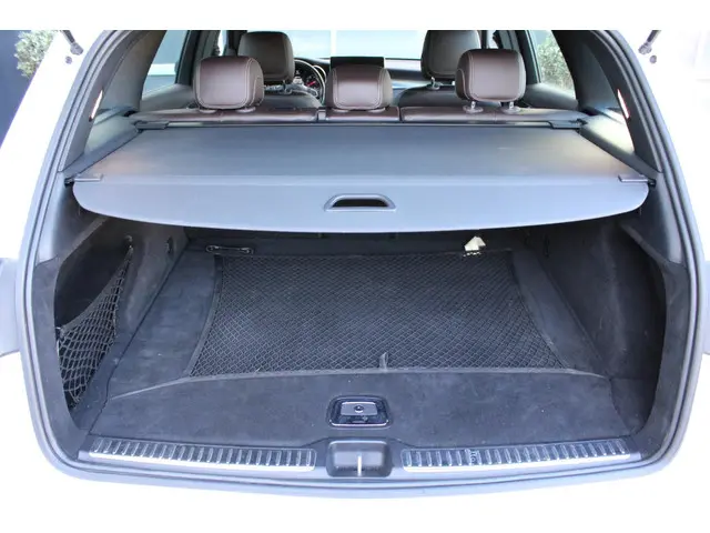 Mercedes-Benz GLC 220 d 4MATIC Prestige 2015 Diesel 19