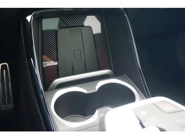 BMW X1 xDrive30e 2023 Hybride Benzine 16