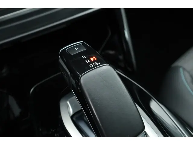 Peugeot e-2008 EV Allure Pack 50 kWh 2021 Elektrisch 6