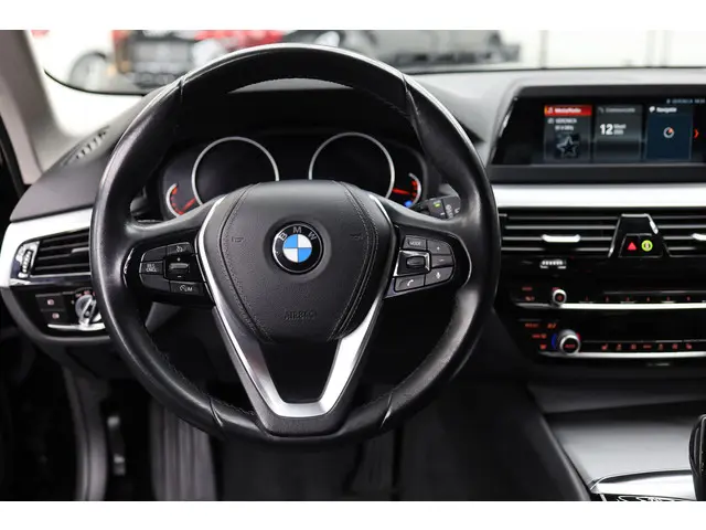 BMW 5 Serie Touring 530i High Executive | 2018 Benzine 20