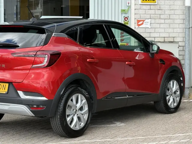 Renault Captur 1.0 TCe 100 Intens 2020 Benzine 28