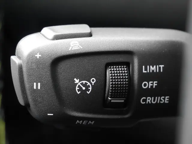 Peugeot 2008 1.2 Hybrid 145 GT 2025 Hybride Benzine 20