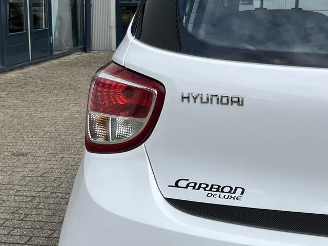 Hyundai i10 1.0i i-Motion Comfort 2015 Benzine 33