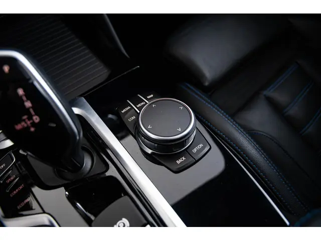 BMW X4 xDrive20i 2020 Benzine 36