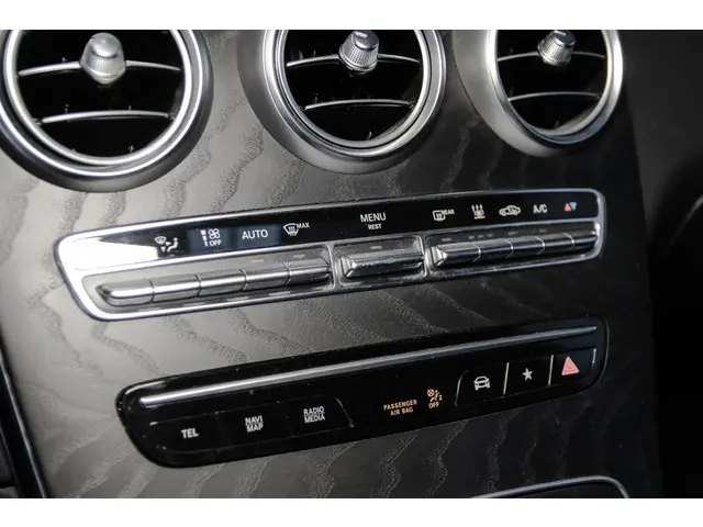 Mercedes-Benz GLC 300e 4MATIC 2021 Hybride Benzine 19