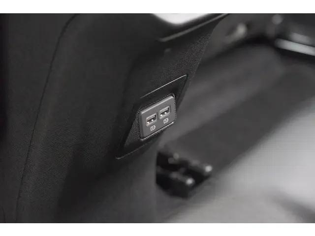 Peugeot 3008 1.2 Hybrid 136 GT 2024 Hybride Benzine 46