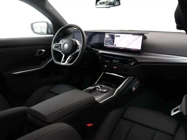 BMW 3 Serie 330e 2026 Hybride Benzine 10