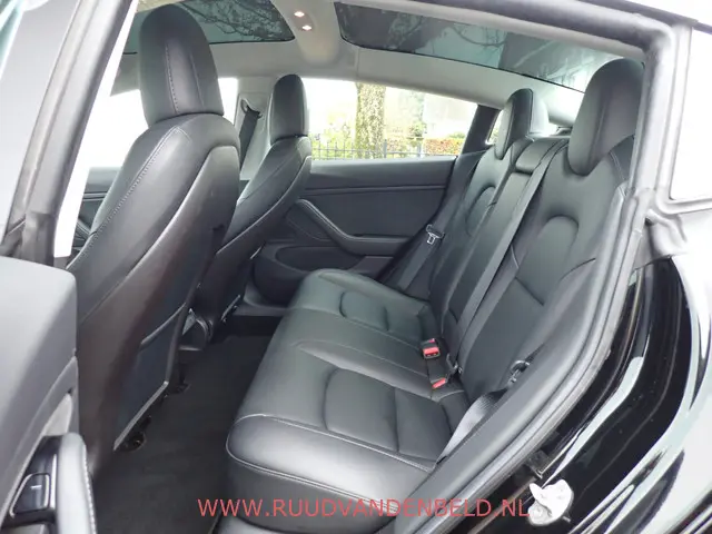 Tesla Model 3 SR+ 60KWH 2019 Elektrisch 9