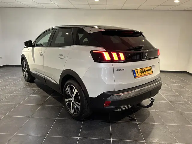 Peugeot 3008 1.6 PureTech GT Line 2020 Benzine 6