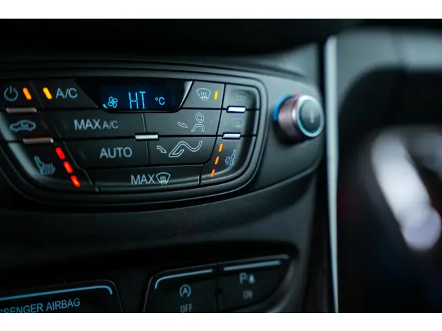 Ford B-MAX 1.0 EcoBoost Titanium 2014 Benzine 25