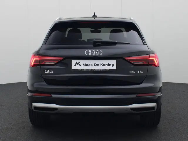 Audi Q3 35 TFSI Business Edition 2021 Benzine 33
