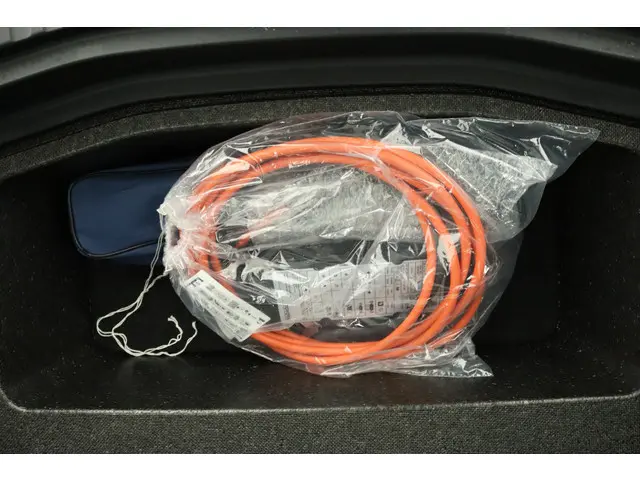 Toyota bZ4X Business Plus 71 kWh 2023 Elektrisch 36