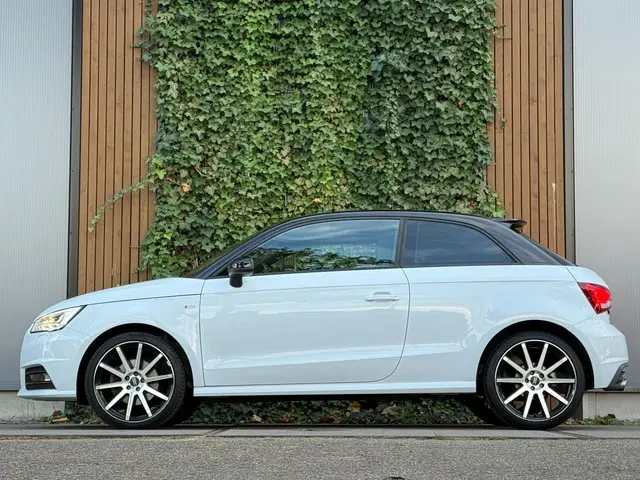 Audi A1 1.4 TFSI Sport Pro S-LINE 2015 Benzine 4