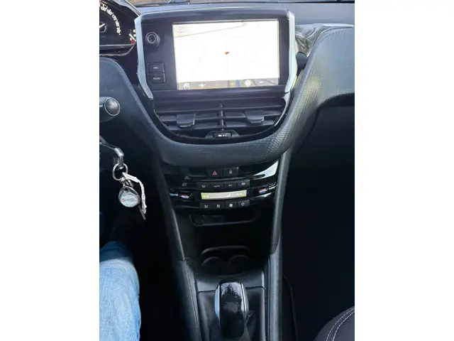 Peugeot 208 1.2 PureTech Allure 2019 Benzine 20