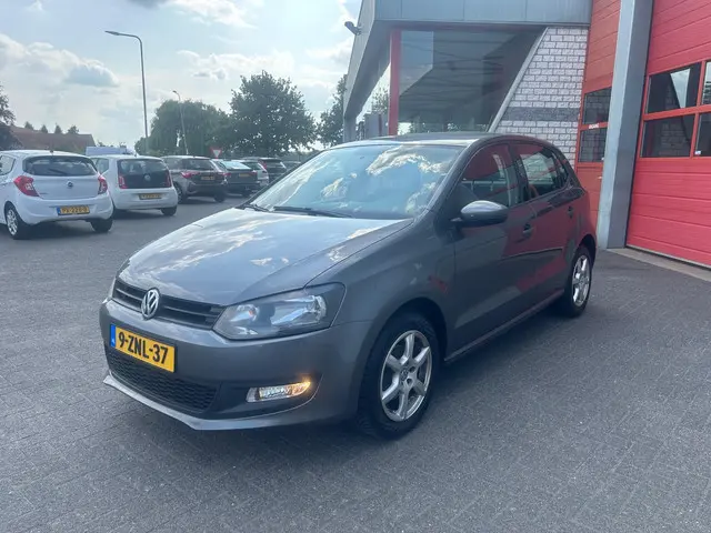 Volkswagen Polo 1.2 TSI highline 2014 Benzine 3