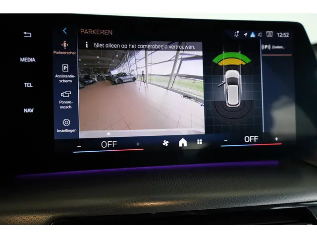 BMW 2 Serie Active Tourer 220i 2025 Benzine 13