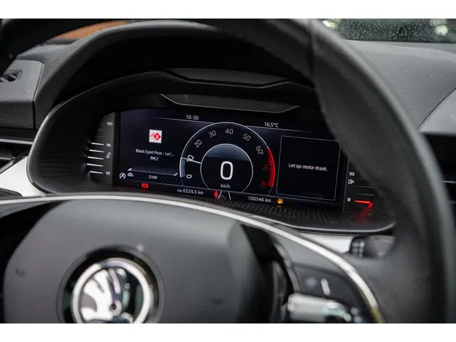 Škoda Kamiq 1.0 TSI Sport Business 2020 Benzine 19