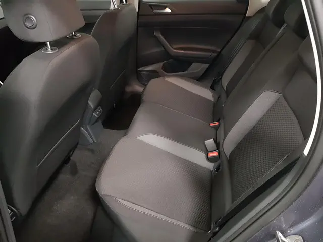 Volkswagen Polo 1.0 TSI Life 2022 Benzine 10