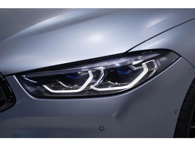 BMW 8 Serie 840d xDrive High Executive 2020 Diesel 21