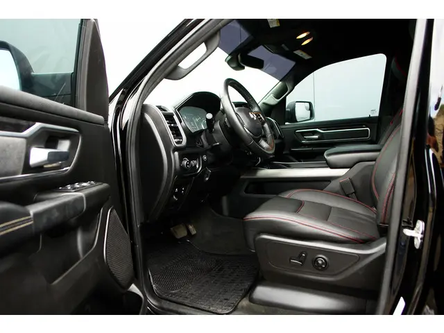 Dodge Ram 1500 DODGE 5.7 V8 Black Edition 2019 LPG/Gas 23