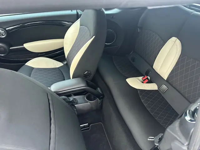 MINI Cooper Cabrio Mini 1.6 Salt 2015 Benzine 9