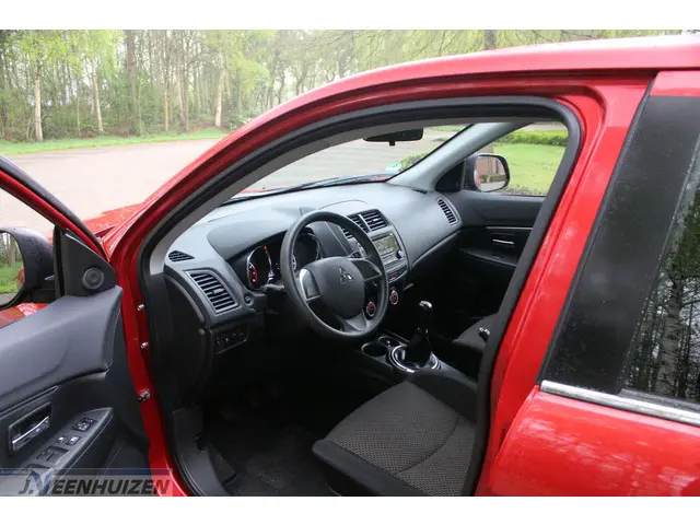 Mitsubishi ASX 1.6 Cleartec Bright 2016 Benzine 10