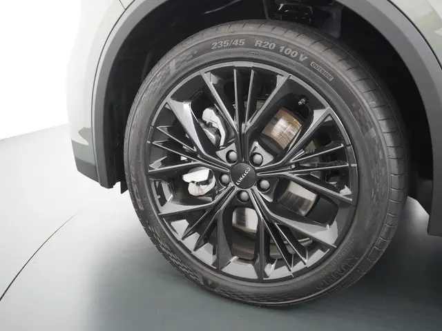 Lynk & Co 01 1.5 More 2025 Hybride Benzine 14