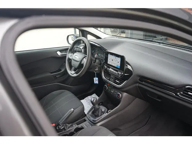 Ford Fiesta 1.1 Cool& Connect 2018 Benzine 2