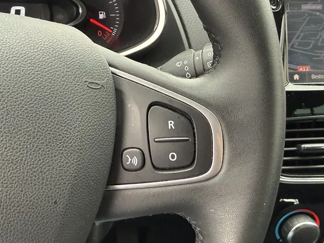 Renault Clio 0.9 TCe Limited 2017 Benzine 21