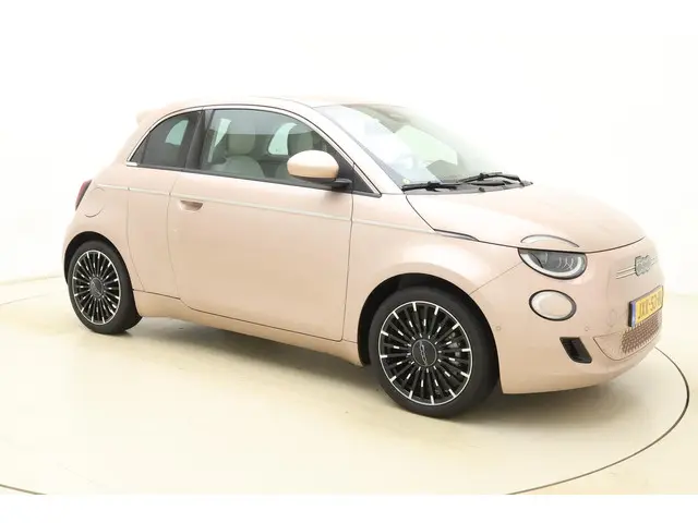 Fiat 500 3+1 La Prima 42 kWh 2026 Elektrisch 8