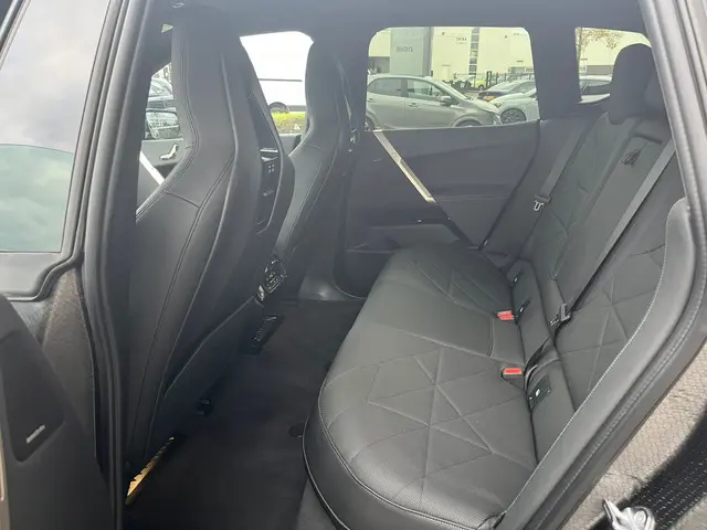 BMW iX xDrive40 Executive 77 kWh 2022 Elektrisch 5