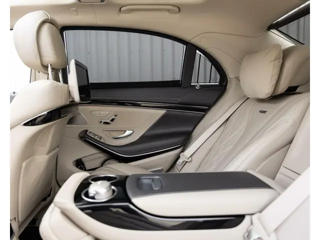 Mercedes-Benz S-Klasse AMG 65 Lang 2016 Benzine 60