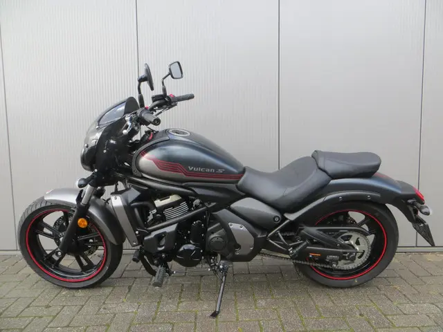 Kawasaki Vulcan S Performance 2024 Benzine 9