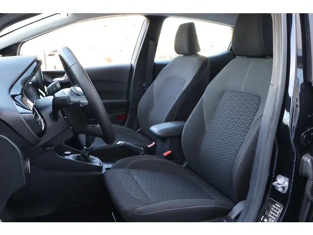 Ford Fiesta 1.0 Hybrid Titanium 2022 Hybride Benzine 13