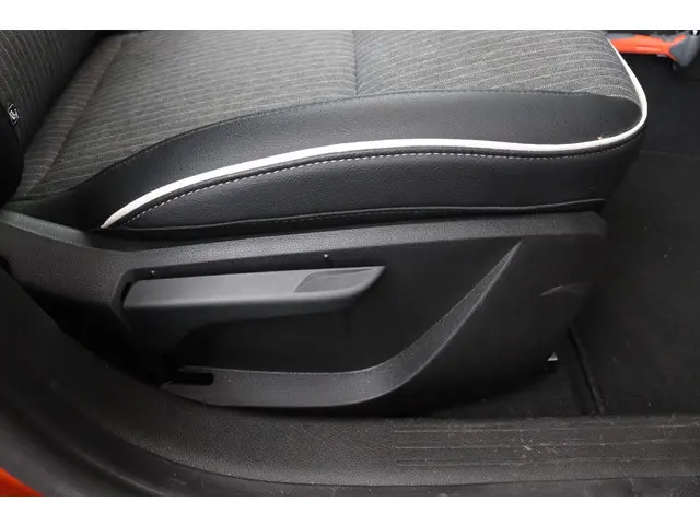 Renault Clio 1.3 TCe 130pk EDC Intens 2020 Benzine 14