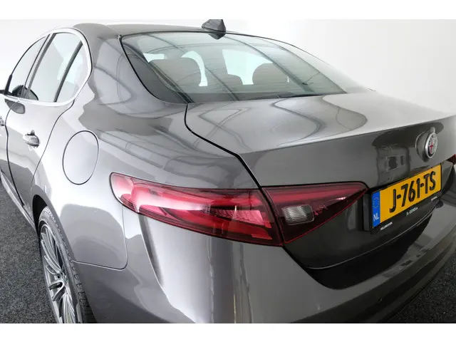 Alfa Romeo Giulia 2.0T Super 2017 Benzine 21