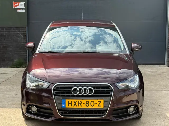 Audi A1 1.2 TFSI Attraction 2012 Benzine 2