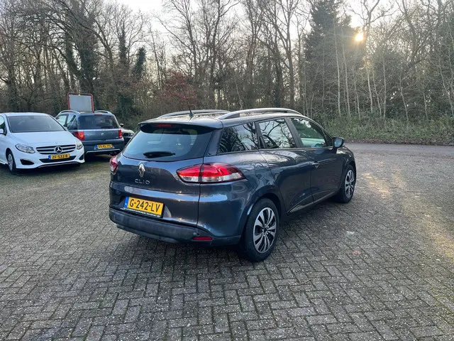 Renault Clio Estate 0.9 TCe Intens 2018 Benzine 27