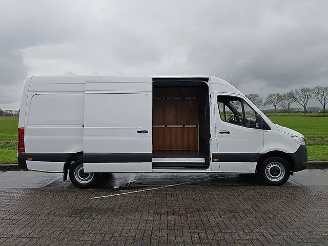 Mercedes-Benz Sprinter 315 2023 Diesel 14