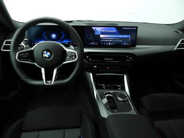 BMW 2 Serie Coupé 218i 2025 Benzine 7