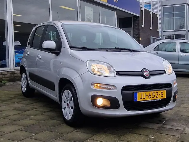 Fiat Panda 0.9 TwinAir Lounge 2016 Benzine 16