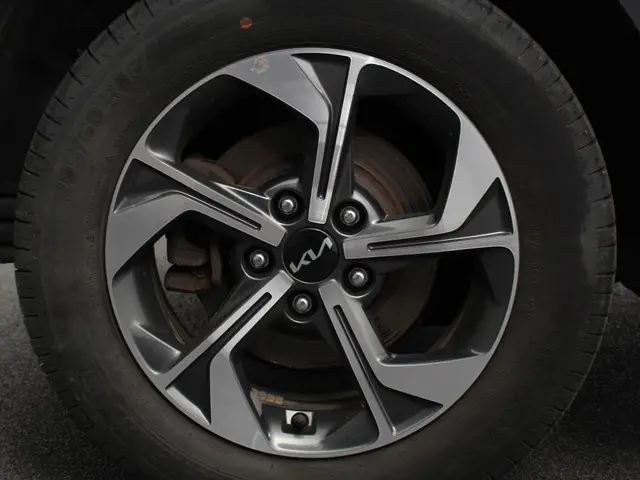 Kia XCeed 1.0 T-GDi 120pk ComfortLine 2023 Benzine 32
