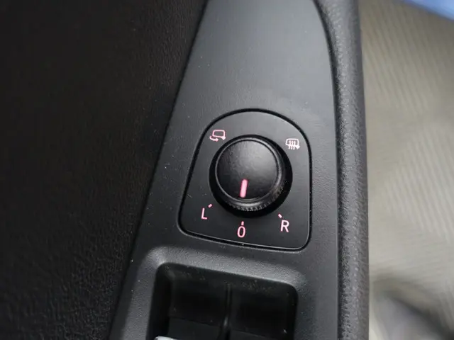 SEAT Leon 1.8 TSI FR 180pk Business- 2014 Benzine 16