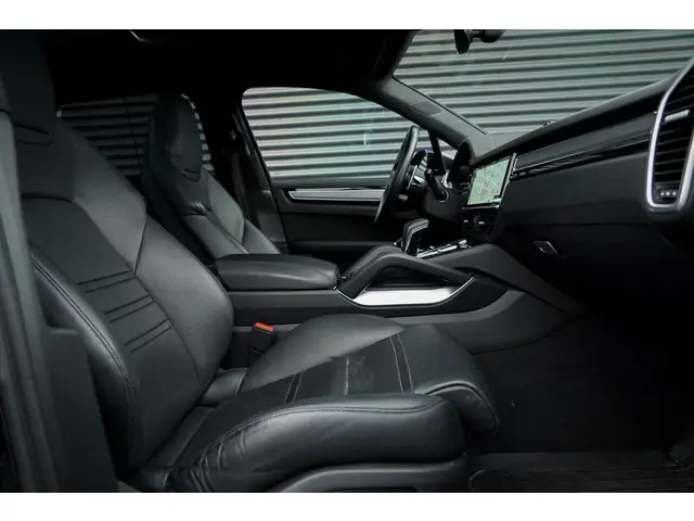 Porsche Cayenne 4.0 Turbo 2019 Benzine 52