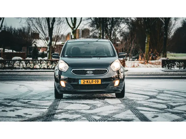 Kia Venga 1.6 CVVT Plus Pack AUTOMAAT NAVI 2013 Benzine 3