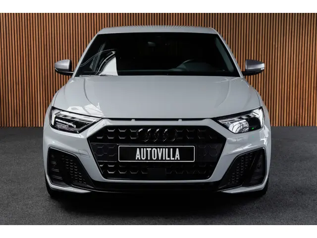 Audi A1 Sportback 40 TFSI S- Line 2023 Benzine 8