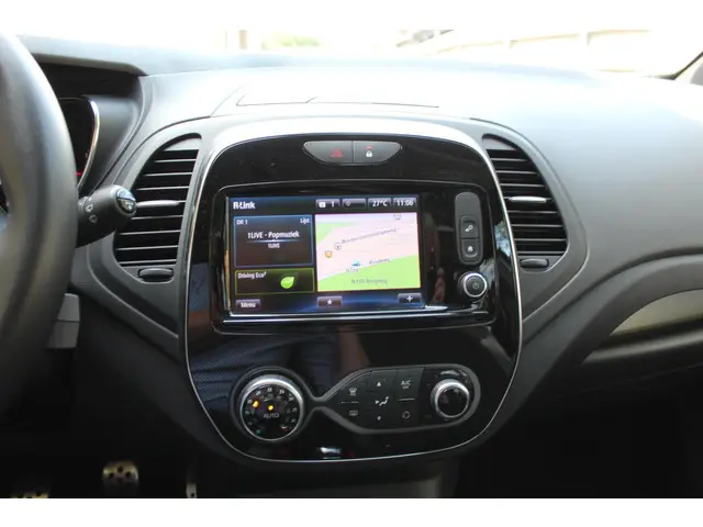 Renault Captur 1.2 TCe Bose 2017 Benzine 22