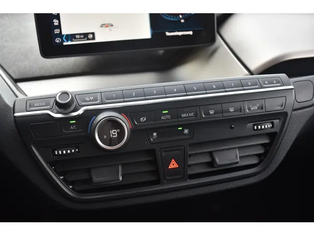 BMW i3 Basis 120Ah 42 kWh 2019 Elektrisch 17