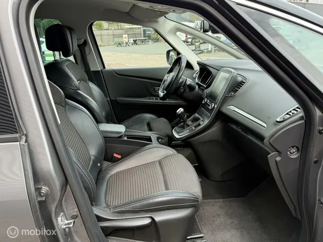Renault Scénic 1.2 TCe Intens TREKHAAK 2017 Benzine 13